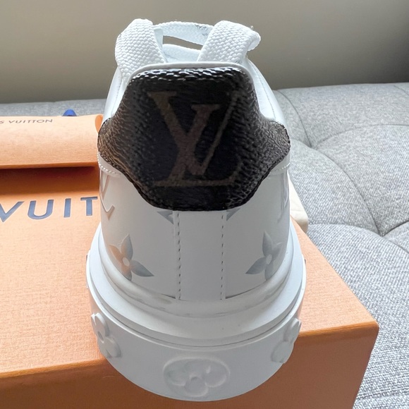 Louis Vuitton Time Out Sneaker - Picture 4 of 4